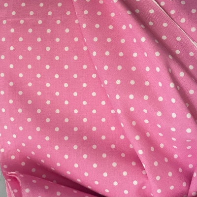 בד כותנה ורוד נקודות - רוחב  2.5 מ' 