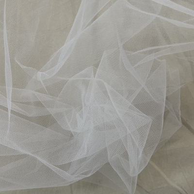 טול לבן - רוחב 3 מ'