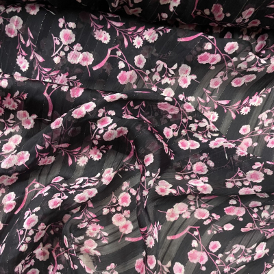 בד שיפון שחור לורקס פרחוני