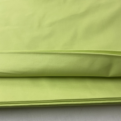 בד כותנה ירוק בהיר - רוחב 2.5 מ'