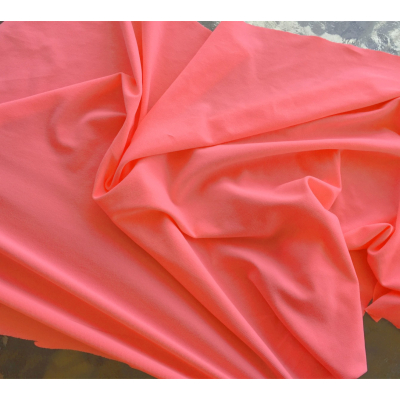 בד לייקרה 115 גר' ורוד בוהק