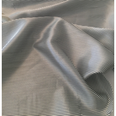 בד סאטן לייקרה פסים נייבי דקים