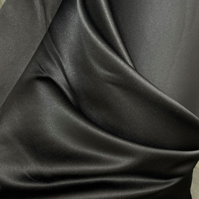בד סאטן למפות שחור - רוחב 3 מ'